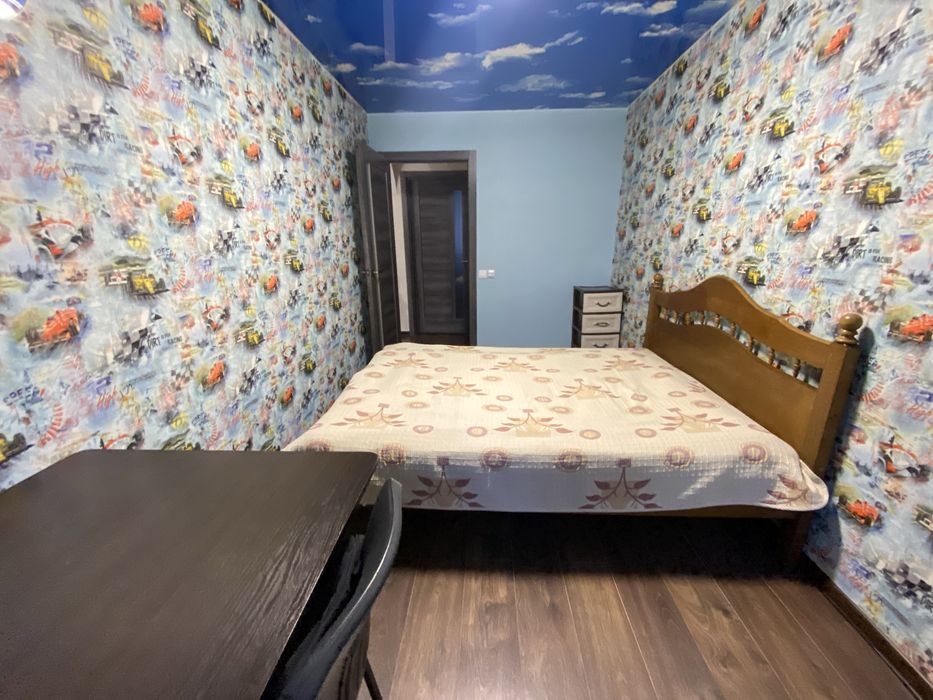 Сдам 3-ком пр Поля / Кирова . Центр в 10 мин