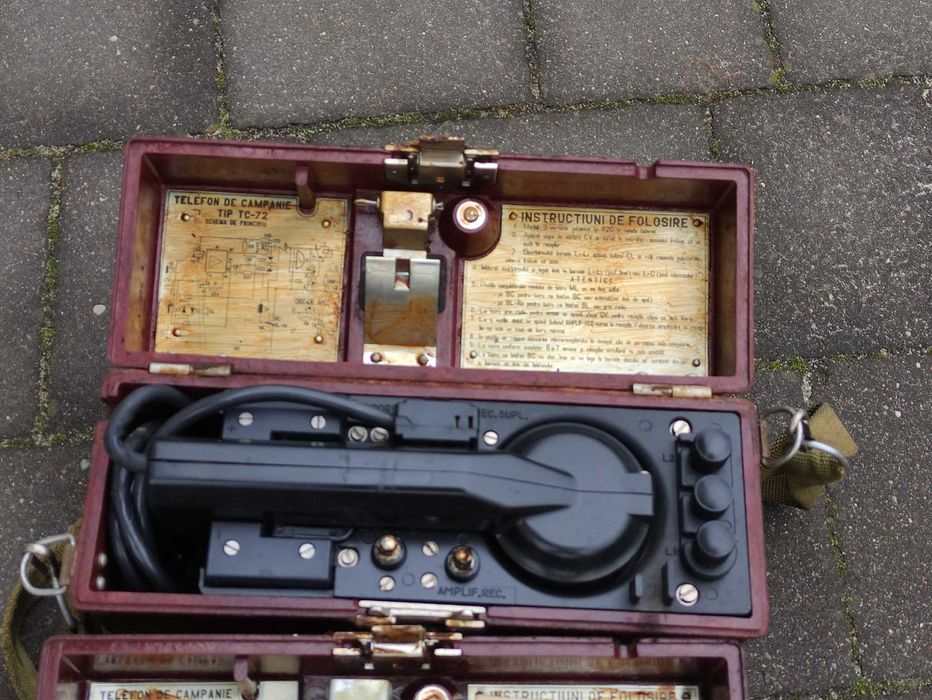 Telefon polowy wojskowy zabytkowy pakiet 5 sztuk RRL CCCP