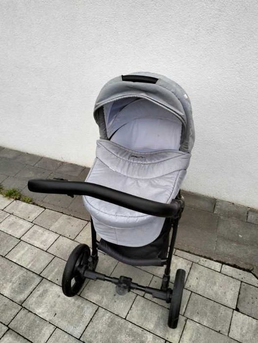 Wózek dziecięcy  Bebetto Nico 2 w 1 gondolka+spacerówka+nosidełko