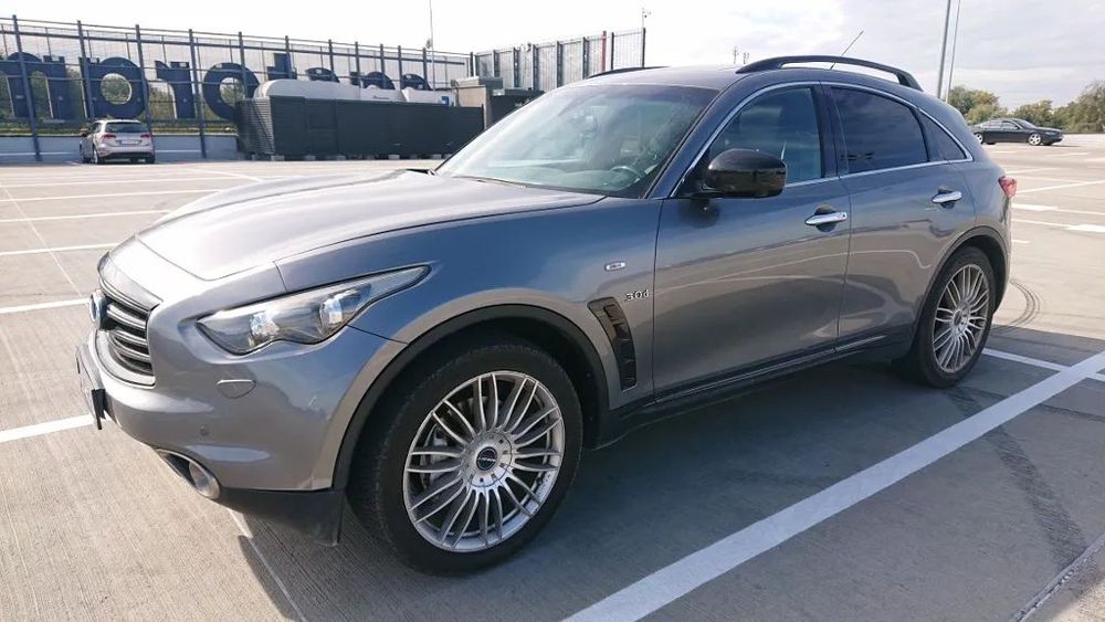 Infiniti QX70 Black Diesel