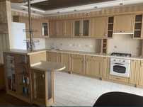 Продаж 3-ри кімнатної квартири Центр, Соборності