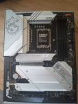 Материнська плата MSI MPG Z790 EDGE WIFI в повністю робочому стані.
