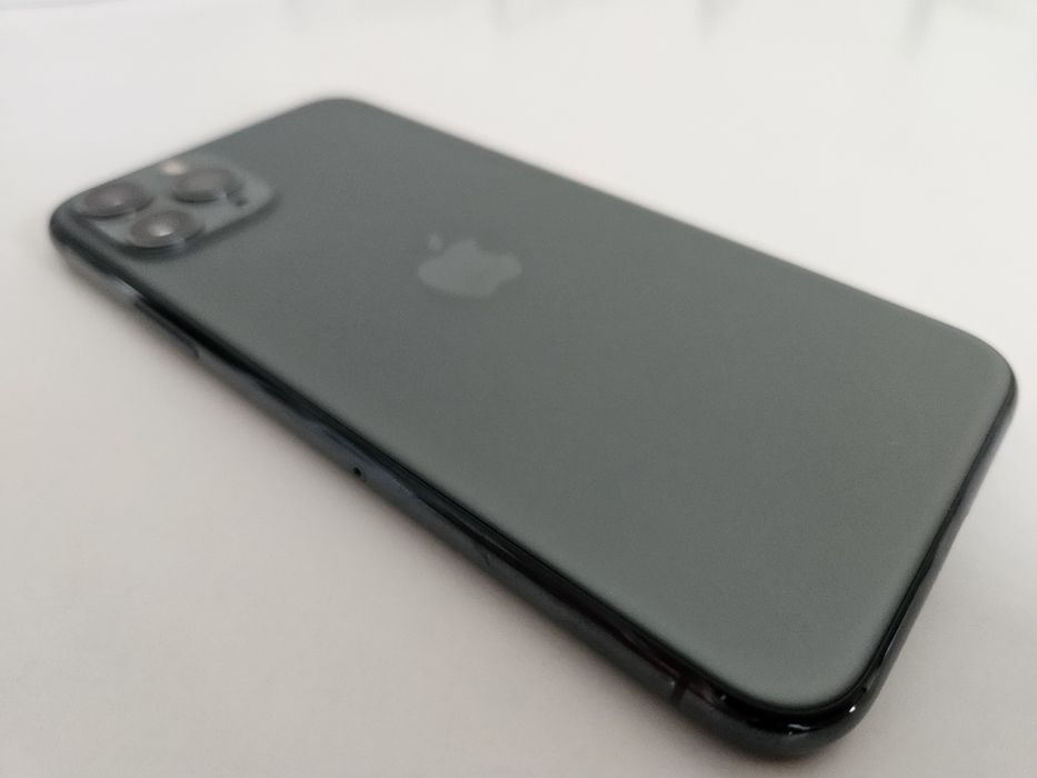 iPhone 11 Pro 64GB Midnight Green