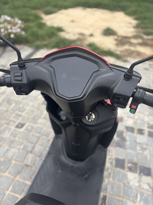 Електроскутер Forte Leon 2.5kW