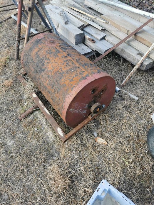 Walec ogrodowy do trawy.