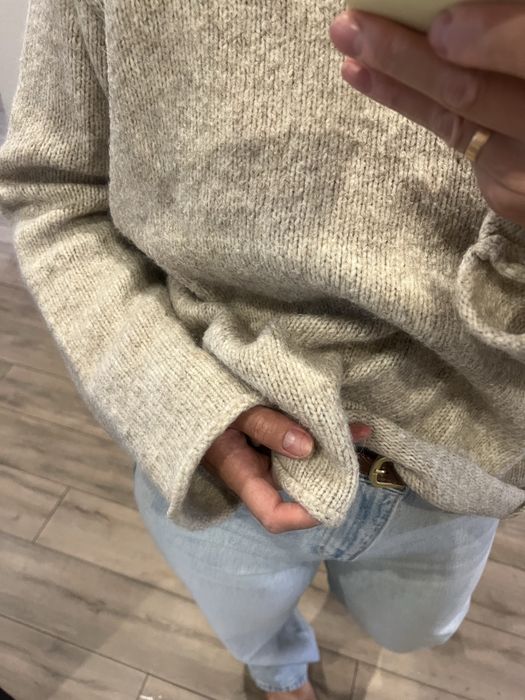 Тепла кофта Zara