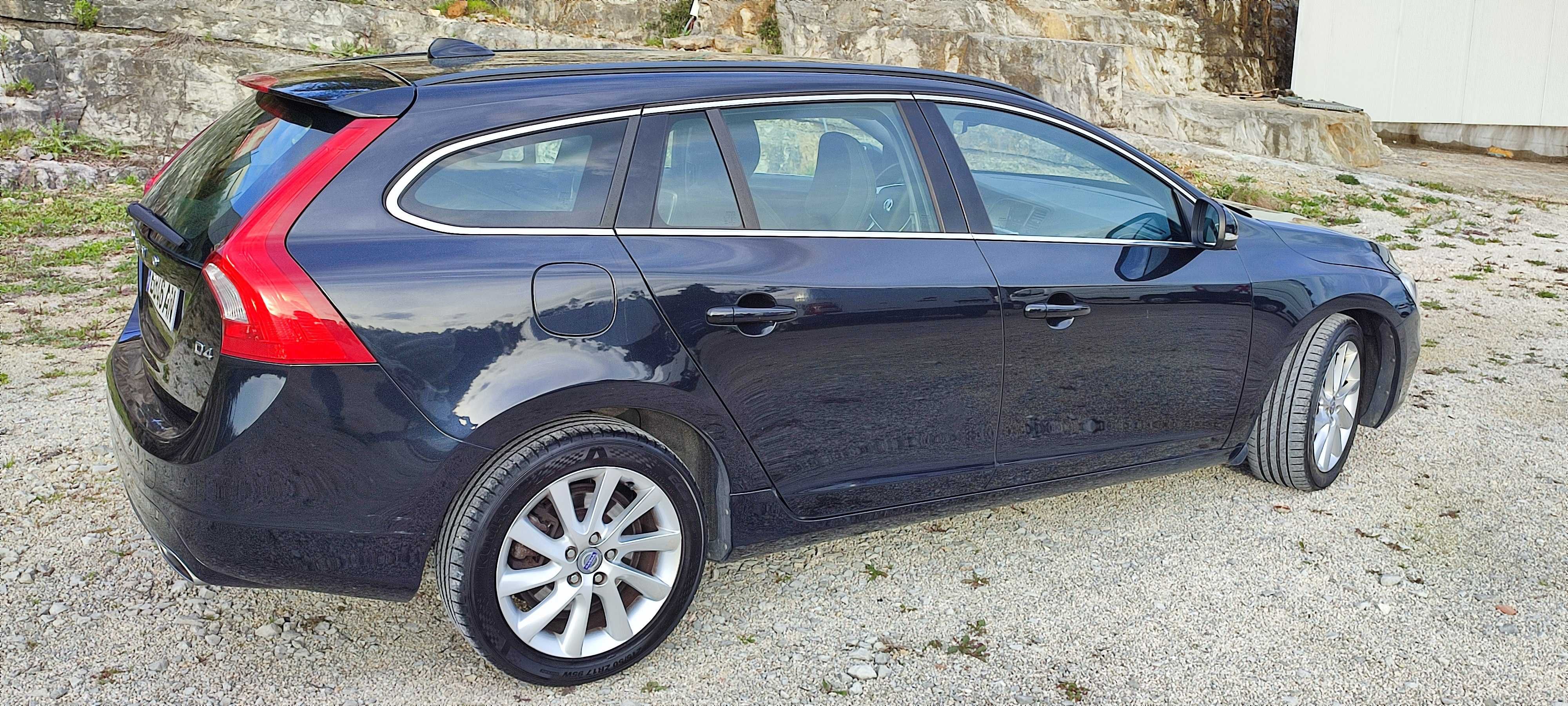 Volvo V60 D4 Automática 8 velocidades