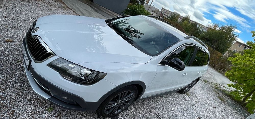 Skoda Superb Škoda Superb II Outdoor – Panorama, Alcantara, Zadbana!