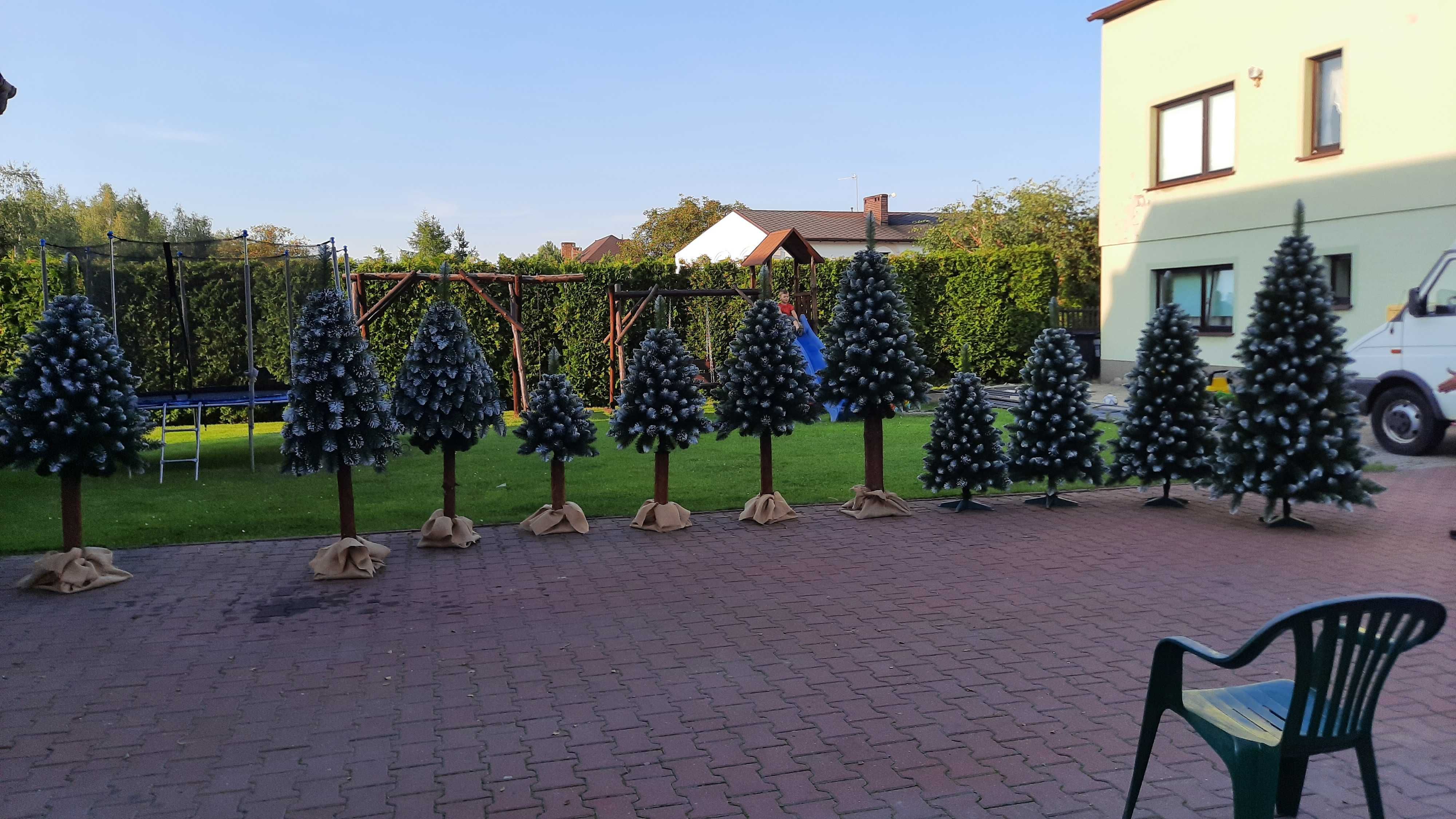 Choinka Sztuczna na stojaku Gęsta 120cm Sosna Diamentowa Producent