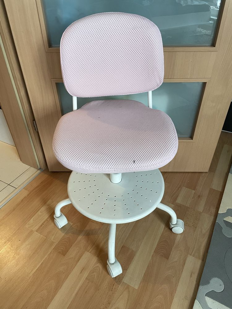 Ikea Vimund krzeselko obrotowe dla dzieci