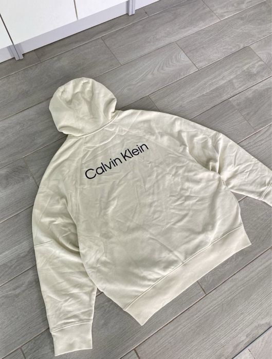 Худи бежевое/кремовое оверсайз унисекс Calvin Klein oversize