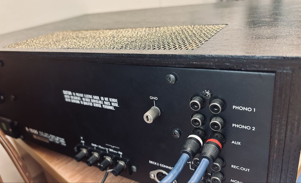 Luxman R-1050 Japan