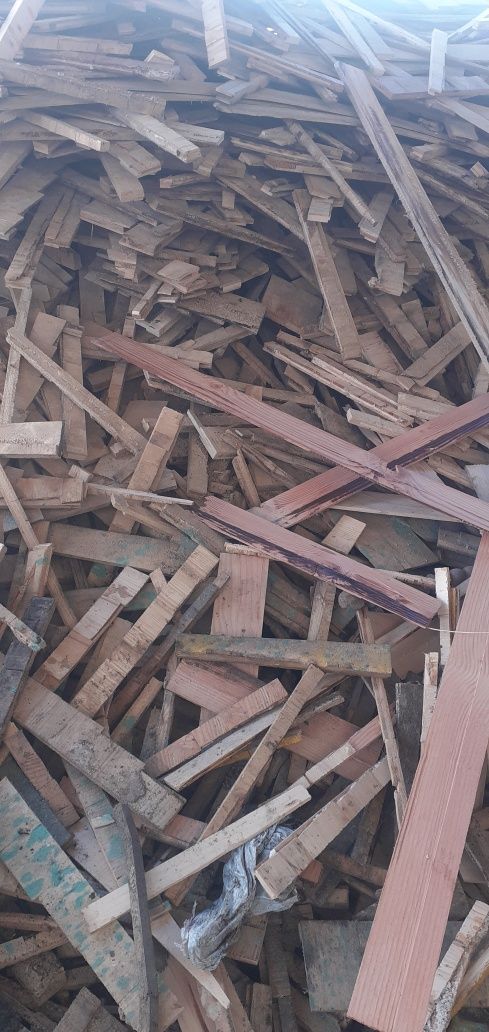 Desperdícios baratos de madeira