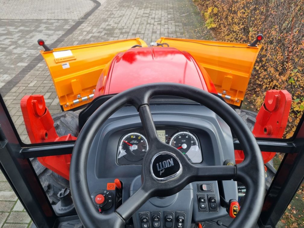 Traktor Kioti CK4030 40 KM napęd 4x4 bogate wyposażenie