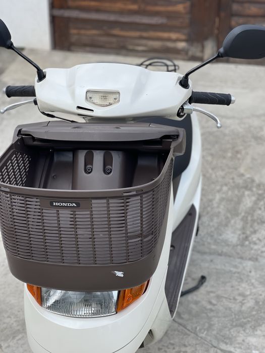 Скутер з корзинкою Honda Dio AF-68 cesta | Доставка