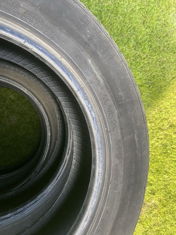 Sprzedam 4 opony całoroczne goodride 205/60r16