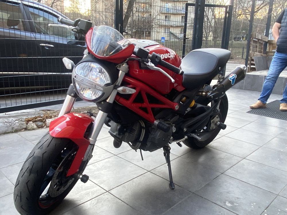 Ducati monstr 796