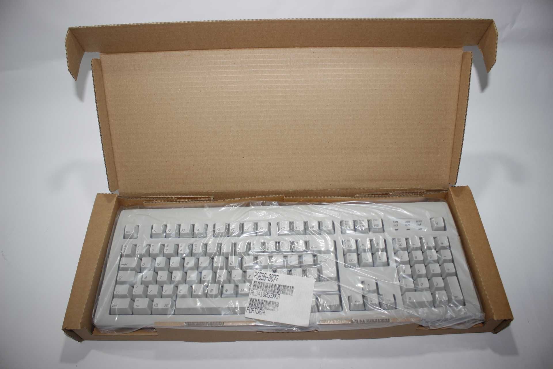 Teclado Apple Design Keyboard - M2980 - Novo na caixa