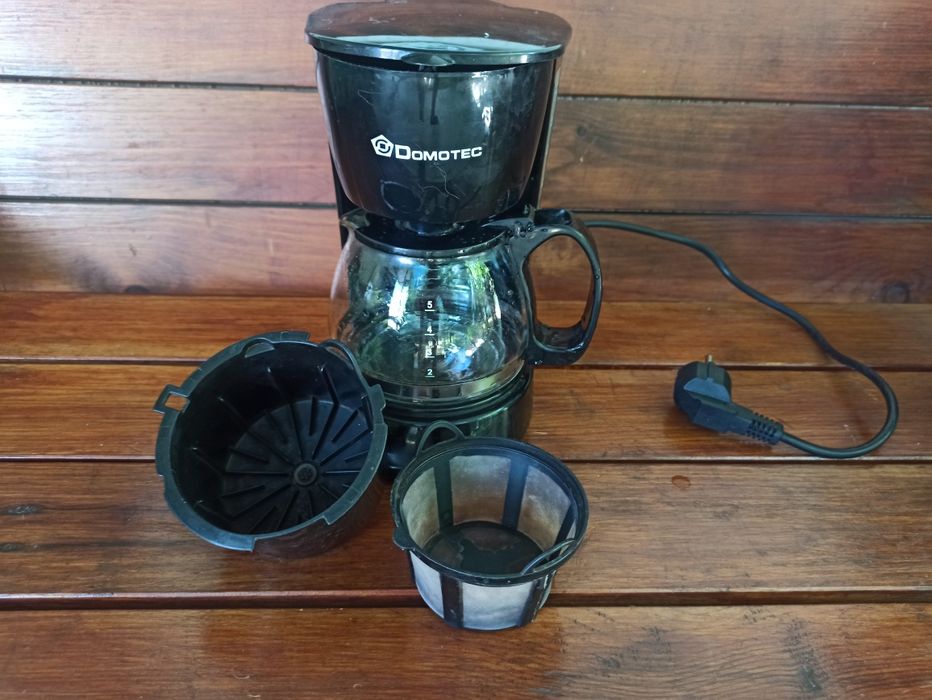 Крапельна кавоварка Domotek.