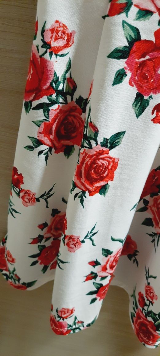 Nowa Sukienka Damska w Kwiaty H&M 36 Nie Używana Nie Chodzona Biała