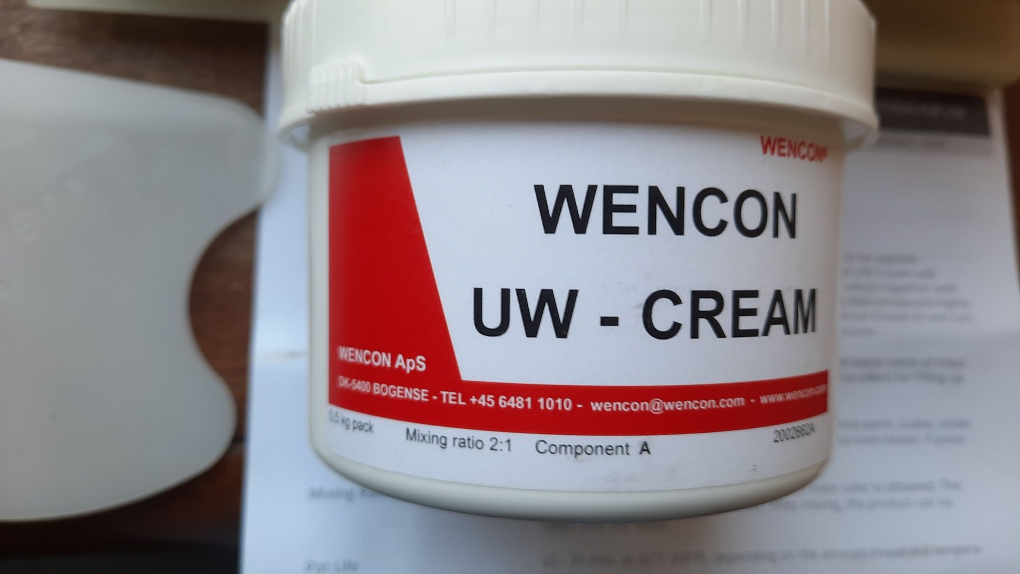 Клей Wencon UW Cream двухкомпонентный корабельный
