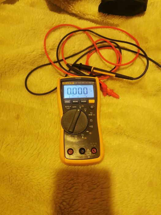 Multimetr Fluke 117 przeznaczony dla elektryków