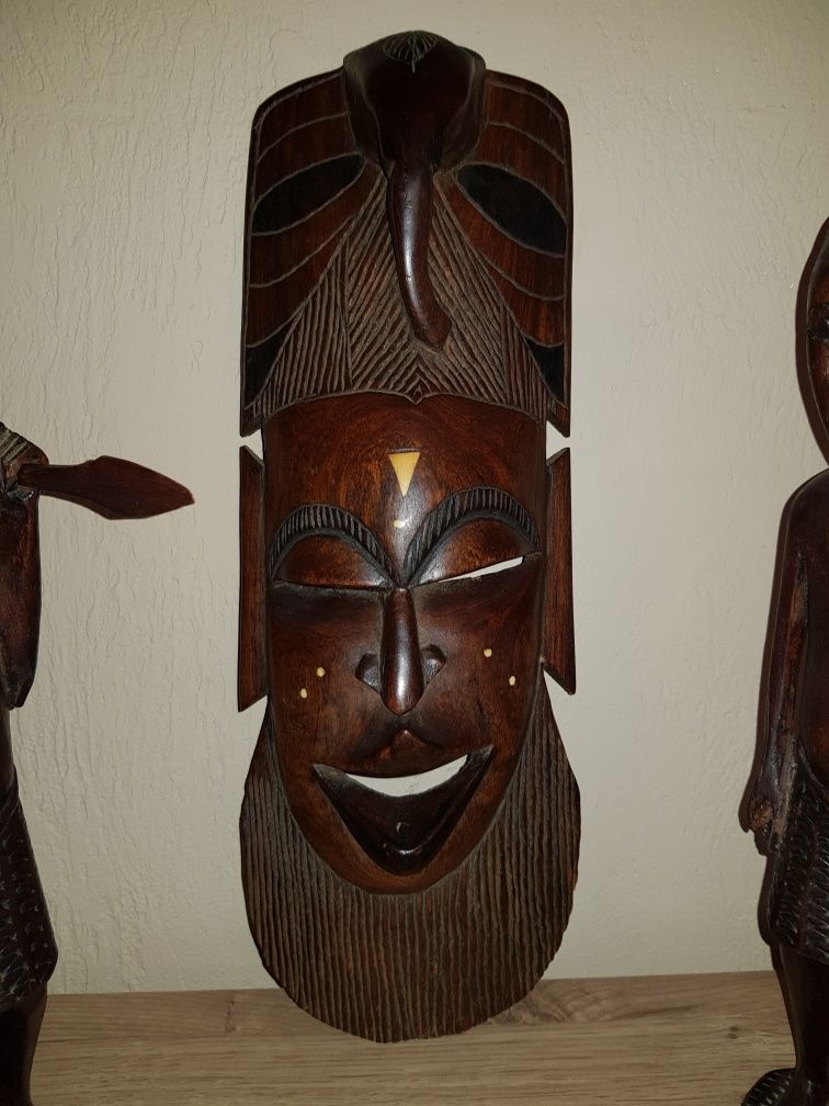 Rzeźby z drewna,Afrykańskie.