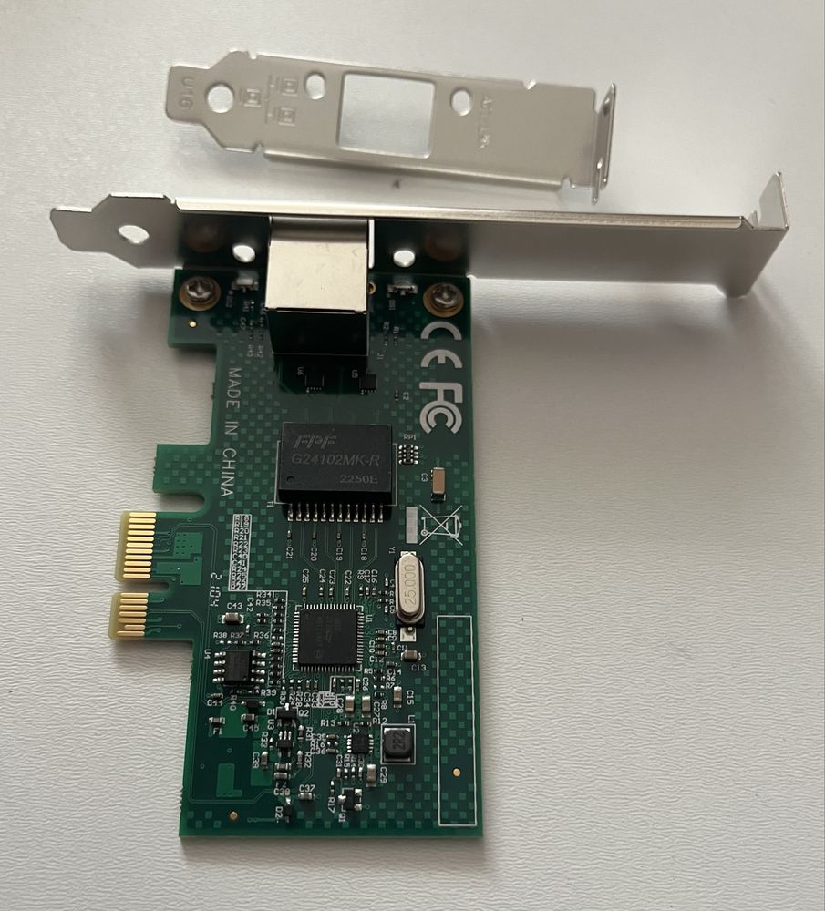 Intel T211 PCIe karta sieciowa Gigabit Ethernet RJ-45