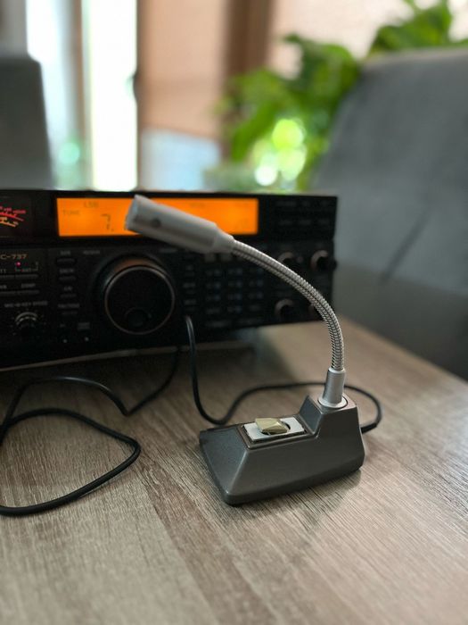 Sprzedwm Icom 737