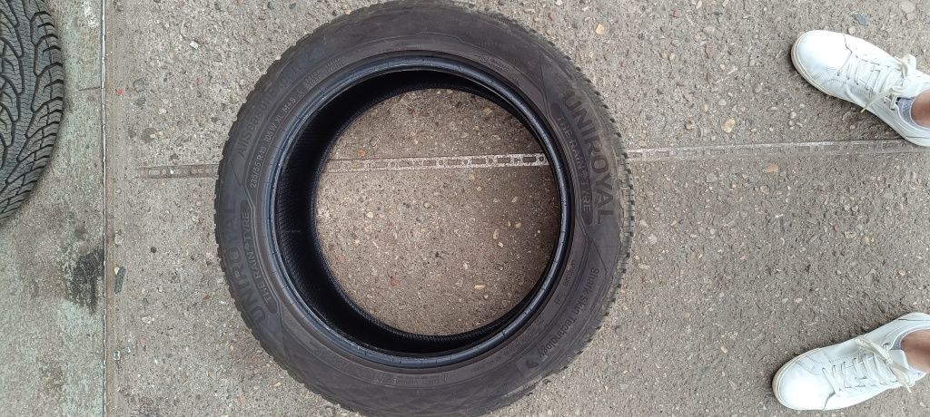 4 Opony uniroyal 235/55 r19 wielosezonowe Volvo xc60