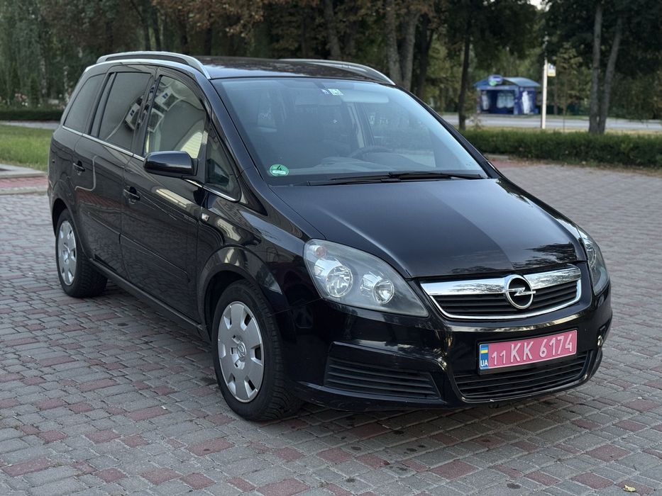 Продам Opel Zafira B свіжо пригнана