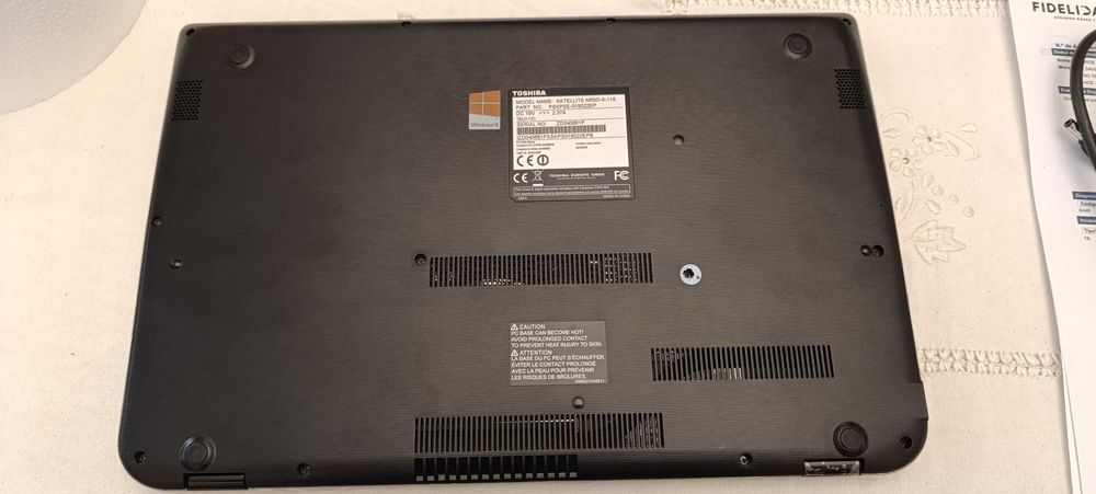 Portátil Toshiba Satellite m50d para peças