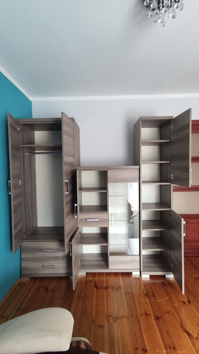 Meblościanka nowoczesna 190 cm – szafa, witryna, szuflady