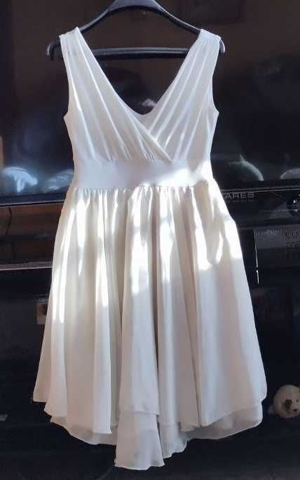 Нарядное платье, молочного цвета, трикотаж и шифон. 44-46р.