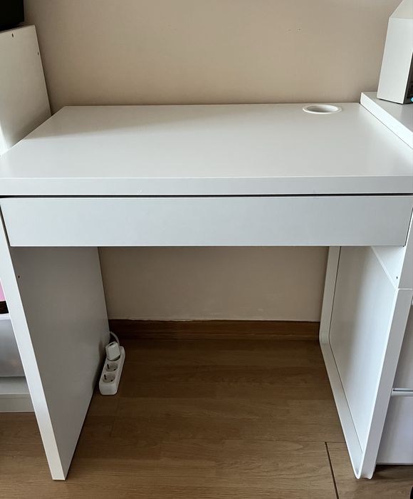 Secretária IKEA Micke  73 x 50 cm