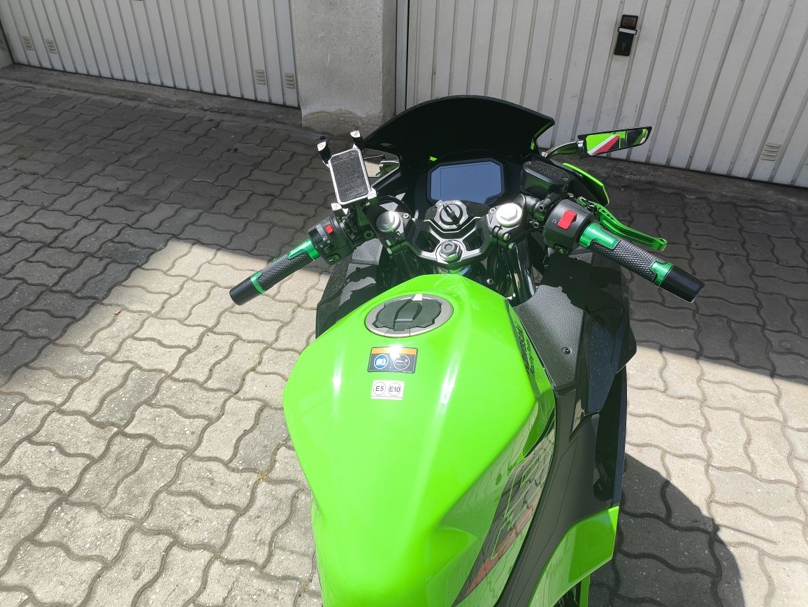 Kawasaki Ninja 500 SE 2024