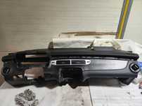 Deska konsola kokpit skóra Chevrolet Camaro SS 10-15 lift V