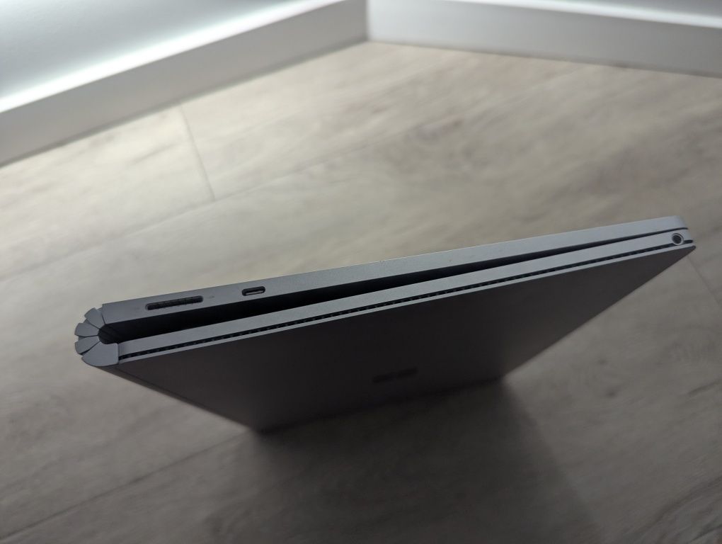 Трансформер Microsoft Surface Book 2 i5-8350u 8/256gb 3k ips
