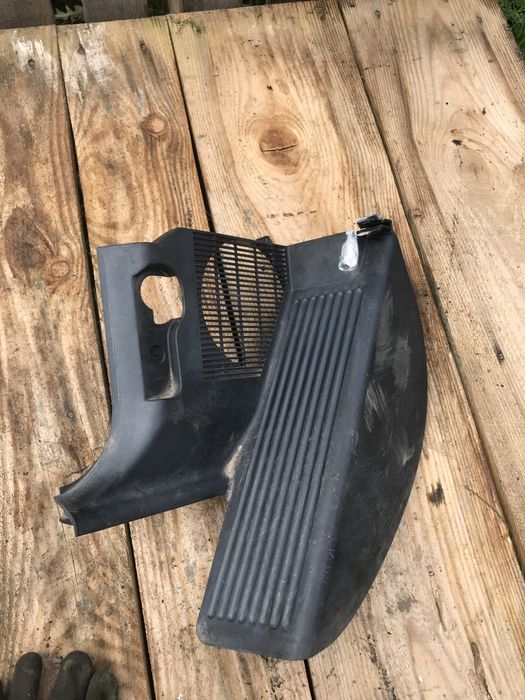 Підножка , підставка для ноги BMW е36,е46 Розборка BMW