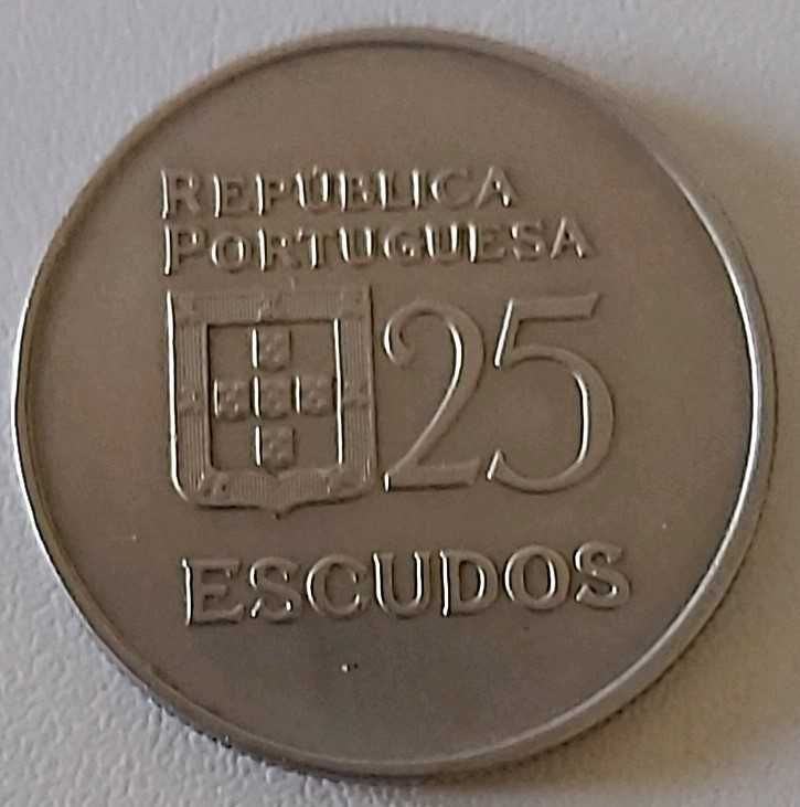 25$00 de 1981 Republica Portuguesa, Liberdade  Democracia