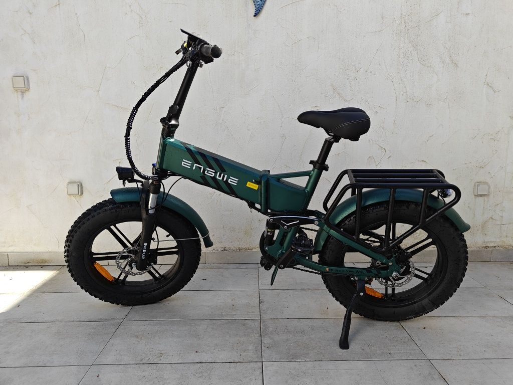 Bicicleta Elétrica Fatbike BTT Engwe, como nova 400 km