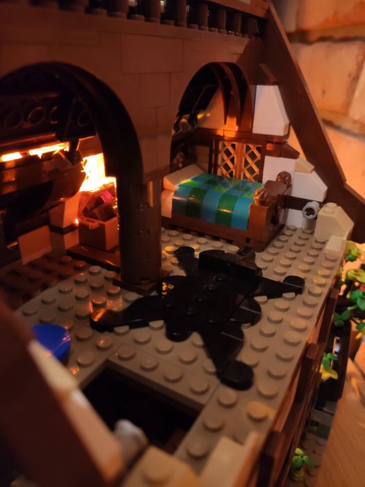 LEGO Ideas 21325 Średniowieczna Kuźnia – komplet z podświetleniem LED