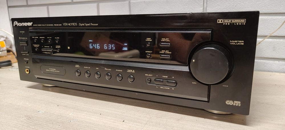Amplituner PIONEER VSX-407rds.