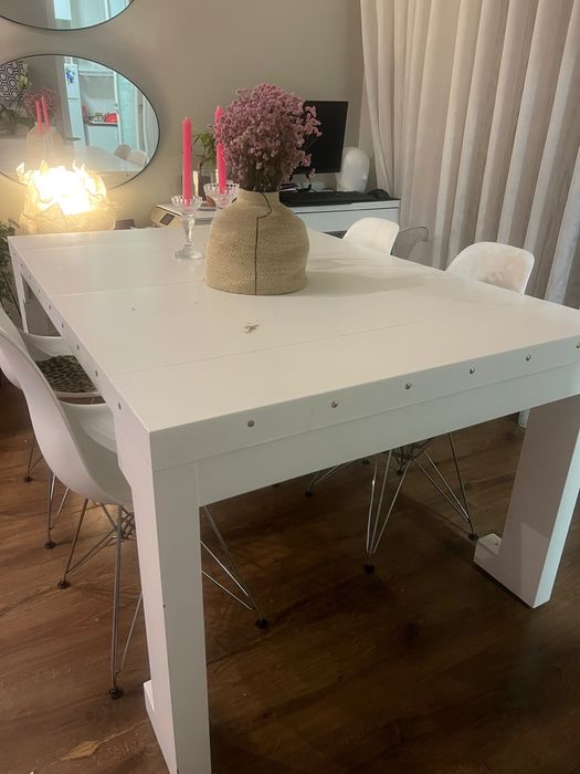 Mesa e 4 cadeiras Eiffel