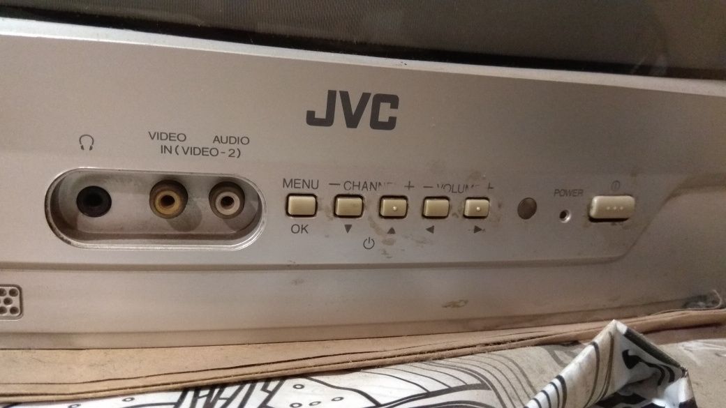 Телевизор JVC цветной