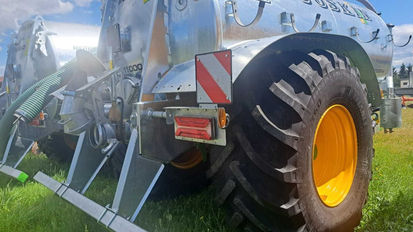 Wóz asenizacyjny, beczkowóz JOSKIN 11000 L.