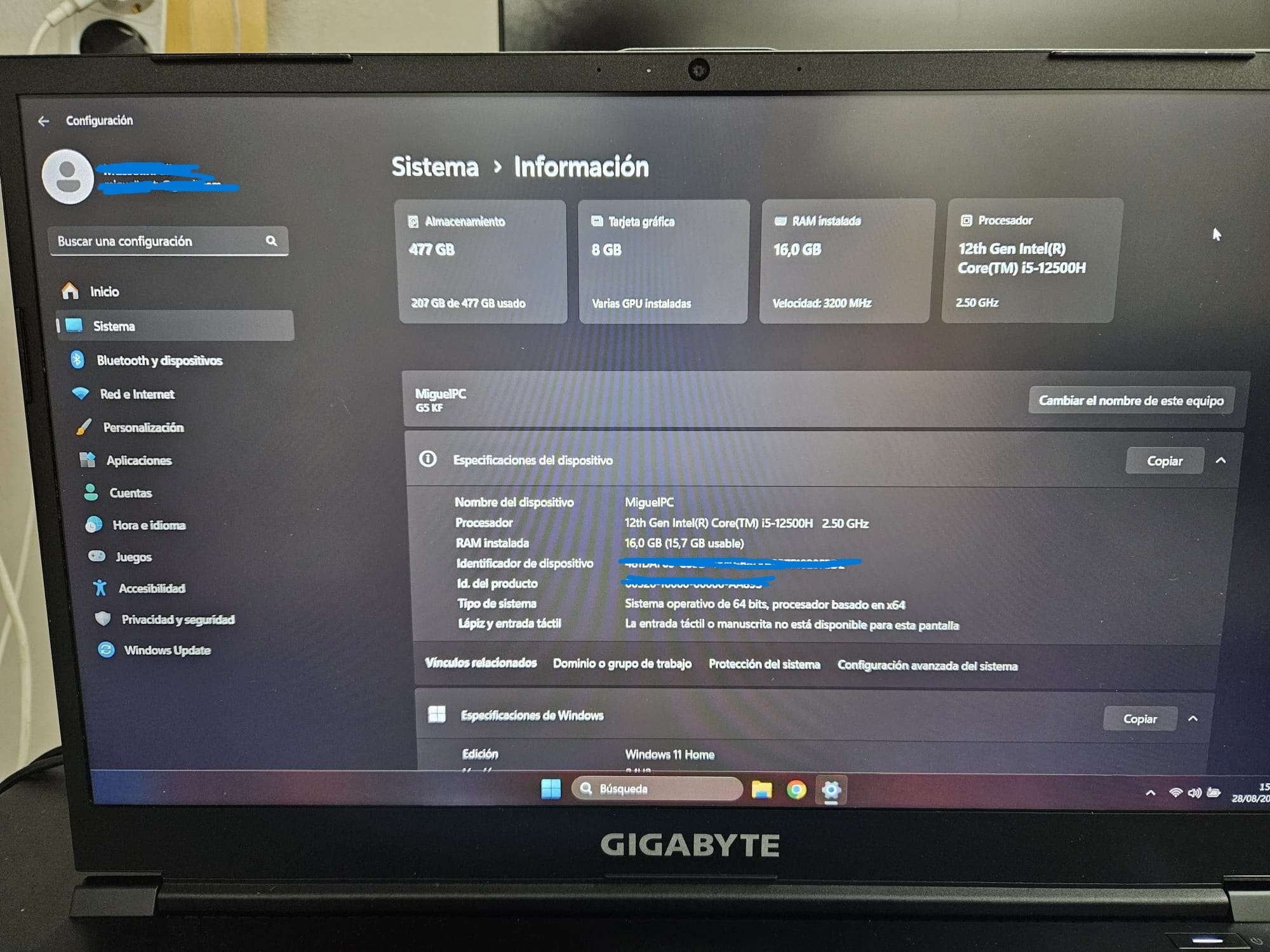 Laptop RTX 4060 Gigabyte