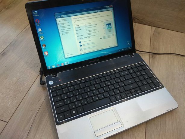 Ноутбук Emachines E640