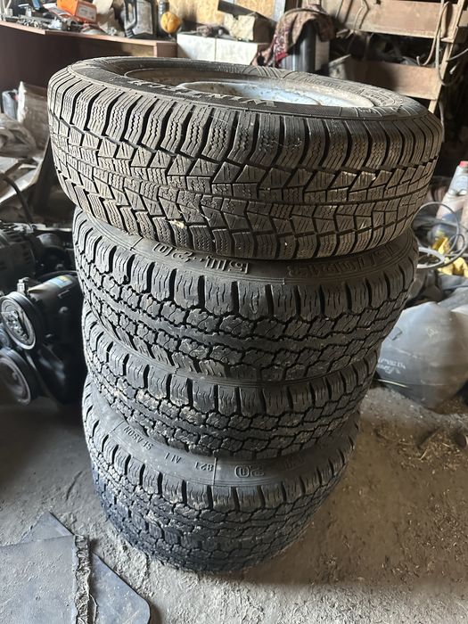 Легкосплавні диски з резиною