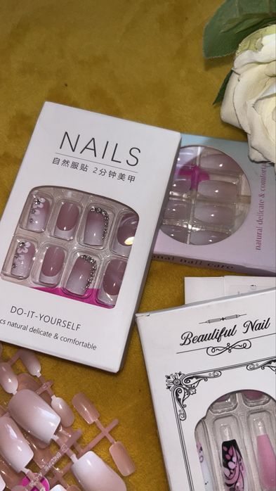 Press on nails sztuxzne paznokcie 9 opakowań + naklejki French